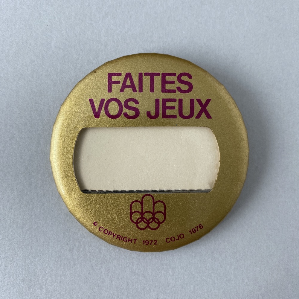 Faites Vos Jeux pin